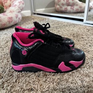 Kid’s Jordan 14 Retro in Desert Pink